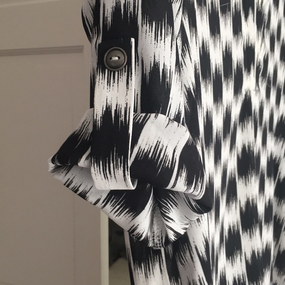 Lush Black and white blouse. - Picture 2 of 3